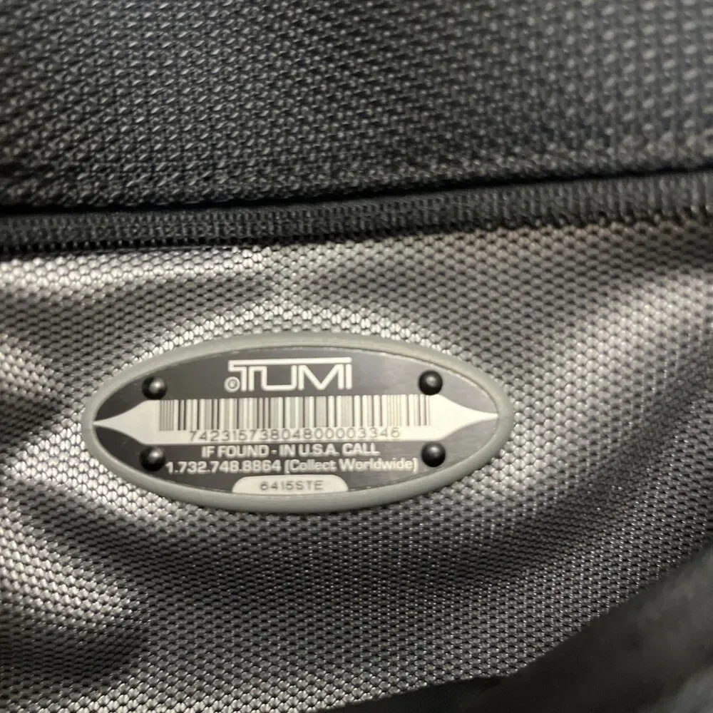 TUMI T3 Men's Women's Apex Travel Tote Shoulder Bag Strap Black Classic Style